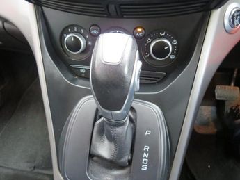 FORD KUGA 2.0 TDCi Zetec SUV 5dr Diesel Powershift AWD Euro 5 (140 ps)