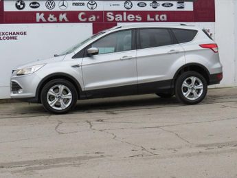 FORD KUGA 2.0 TDCi Zetec SUV 5dr Diesel Powershift AWD Euro 5 (140 ps)