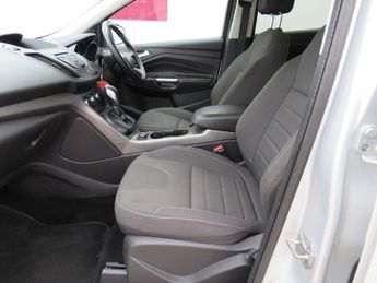 FORD KUGA 2.0 TDCi Zetec SUV 5dr Diesel Powershift AWD Euro 5 (140 ps)