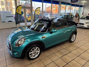 MINI CONVERTIBLE 1.5 Cooper Convertible 2dr Petrol Manual Euro 6 (s/s) (136 ps)