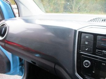 VOLKSWAGEN e-up! 36.8kWh e-up! Hatchback 5dr Electric Auto (82 ps)