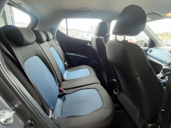 HYUNDAI I10 1.2 Premium Hatchback 5dr Petrol Auto Euro 5 (87 ps)