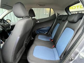 HYUNDAI I10 1.2 Premium Hatchback 5dr Petrol Auto Euro 5 (87 ps)