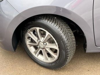 HYUNDAI I10 1.2 Premium Hatchback 5dr Petrol Auto Euro 5 (87 ps)