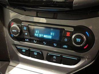 FORD FOCUS 1.0T EcoBoost Titanium Hatchback 5dr Petrol Manual Euro 5 (s/s) 