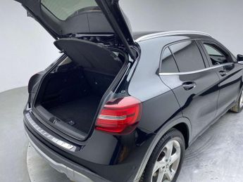 MERCEDES-BENZ GLA 1.6 GLA200 Sport (Premium) SUV 5dr Petrol 7G-DCT Euro 6 (s/s) (1