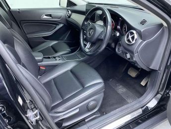 MERCEDES-BENZ GLA 1.6 GLA200 Sport (Premium) SUV 5dr Petrol 7G-DCT Euro 6 (s/s) (1