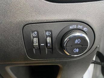 VAUXHALL CROSSLAND X 1.2 Turbo GPF SE SUV 5dr Petrol Auto Euro 6 (s/s) (110 ps)