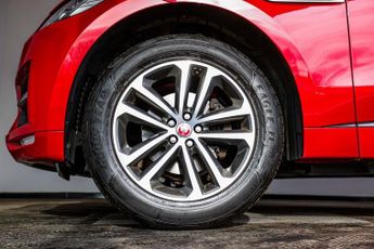 JAGUAR F-PACE 2.0 D180 R-Sport SUV 5dr Diesel Auto AWD Euro 6 (s/s) (180 ps)