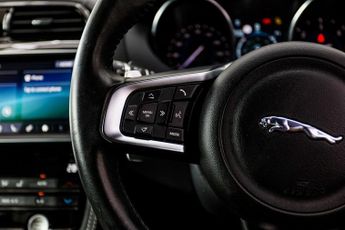 JAGUAR F-PACE 2.0 D180 R-Sport SUV 5dr Diesel Auto AWD Euro 6 (s/s) (180 ps)