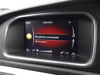 VOLVO V40 2.0 D4 R-Design Pro Hatchback 5dr Diesel Manual Euro 6 (s/s) (19