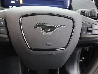 FORD MUSTANG MACH-E Standard Range 70kWh SUV 5dr Electric Automatic (269 ps)