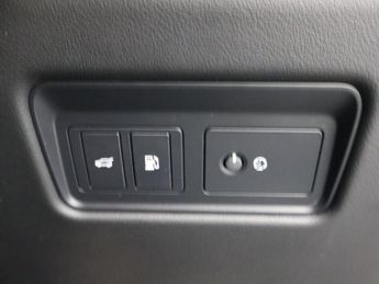 JAGUAR F-PACE 2.0 P400e 17.1kWh R-Dynamic SE SUV 5dr Petrol Plug-in Hybrid Aut