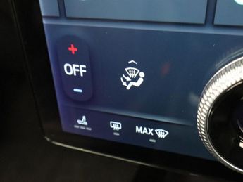 FORD MUSTANG MACH-E Standard Range 70kWh SUV 5dr Electric Automatic (269 ps)