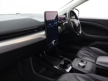 FORD MUSTANG MACH-E Standard Range 70kWh SUV 5dr Electric Automatic (269 ps)