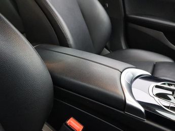 MERCEDES-BENZ C-CLASS 1.5 C200 MHEV EQ Boost SE Saloon 4dr Petrol G-Tronic+ Euro 6 (s/