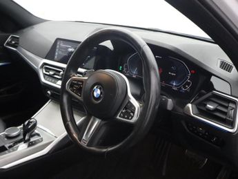 BMW 3 SERIES 2.0 330e 12kWh M Sport Saloon 4dr Petrol Plug-in Hybrid Auto Eur