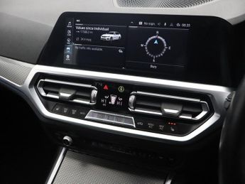 BMW 3 SERIES 2.0 330e 12kWh M Sport Saloon 4dr Petrol Plug-in Hybrid Auto Eur