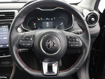 MG MG ZS 72.6kWh Trophy Connect Long Range SUV 5dr Electric Auto (156 ps)