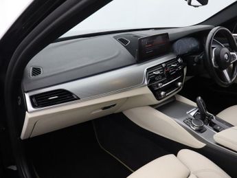 BMW 5 SERIES 2.0 520i GPF M Sport Saloon 4dr Petrol Auto Euro 6 (s/s) (184 ps