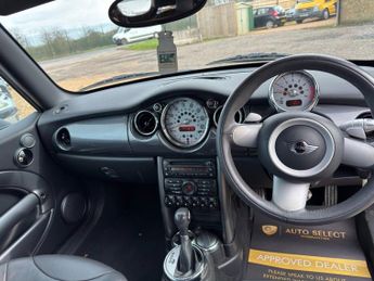 MINI CONVERTIBLE 1.6 Cooper S Convertible 2dr Petrol Steptronic Euro 4 (AC) (163 