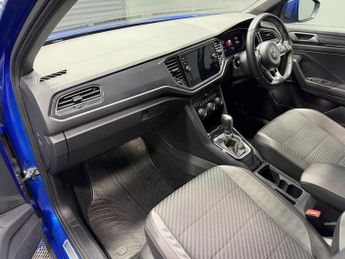 VOLKSWAGEN T-ROC 2.0 TDI R-Line SUV 5dr Diesel DSG Euro 6 (s/s) (150 ps)
