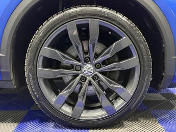 VOLKSWAGEN T-ROC 2.0 TDI R-Line SUV 5dr Diesel DSG Euro 6 (s/s) (150 ps)