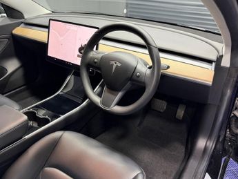 TESLA Model 3 Standard Range Plus Saloon 4dr Electric Auto RWD (241 bhp)