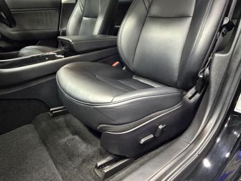 TESLA Model 3 Standard Range Plus Saloon 4dr Electric Auto RWD (241 bhp)