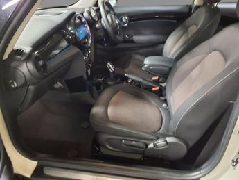MINI HATCH 1.5 Cooper Classic Hatchback 3dr Petrol Steptronic Euro 6 (s/s) 