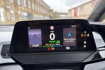 VOLKSWAGEN ID.3 Pro 58kWh Life Hatchback 5dr Electric Auto (145 ps) Front / Rear