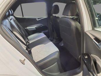 VOLKSWAGEN ID.3 Pro 58kWh Life Hatchback 5dr Electric Auto (145 ps)