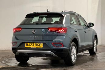 VOLKSWAGEN T-ROC 1.5 TSI Life SUV 5dr Petrol DSG Euro 6 (s/s) (150 ps) Front / Re