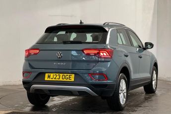 VOLKSWAGEN T-ROC 1.5 TSI Life SUV 5dr Petrol DSG Euro 6 (s/s) (150 ps) Front / Re