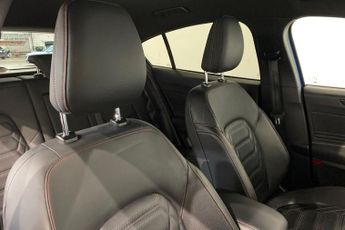 FORD FOCUS 1.0T EcoBoost MHEV ST-Line X Hatchback 5dr Petrol Hybrid DCT Eur