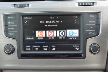 VOLKSWAGEN GOLF 1.6 TDI BlueMotion Tech Match Edition Estate 5dr Diesel Manual E