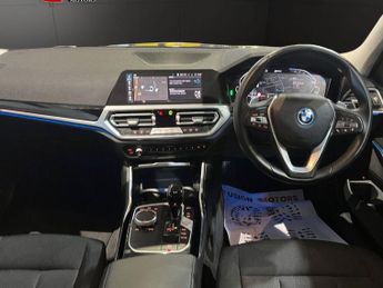 BMW 3 SERIES 2.0 330e 12kWh SE Pro Saloon 4dr Petrol Plug-in Hybrid Auto Euro