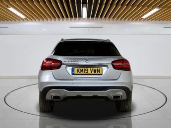 MERCEDES-BENZ GLA 2.1 GLA200d Sport (Premium Plus) SUV 5dr Diesel 7G-DCT Euro 6 (s