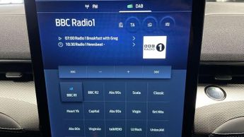 FORD MUSTANG MACH-E Standard Range 70kWh SUV 5dr Electric Automatic (269 ps)