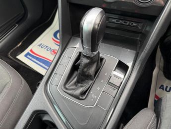 VOLKSWAGEN TIGUAN 2.0 TDI SEL SUV 5dr Diesel DSG Euro 6 (s/s) (150 ps)