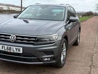 VOLKSWAGEN TIGUAN 2.0 TDI SEL SUV 5dr Diesel DSG Euro 6 (s/s) (150 ps)