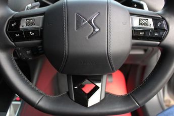 DS AUTOMOBILES DS 3 CROSSBACK 1.2 PureTech Louvre Crossback 5dr Petrol EAT8 Euro 6 (s/s) (130 
