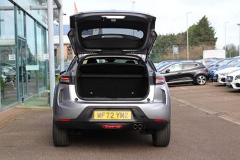 DS AUTOMOBILES DS 3 CROSSBACK 1.2 PureTech Louvre Crossback 5dr Petrol EAT8 Euro 6 (s/s) (130 