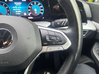 VOLKSWAGEN GOLF 1.0 TSI Life Hatchback 5dr Petrol Manual Euro 6 (s/s) (110 ps)