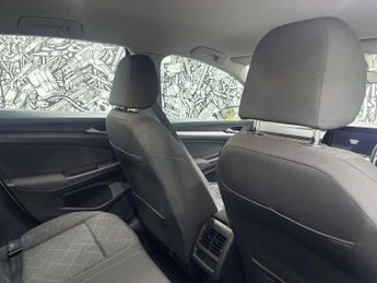 VOLKSWAGEN GOLF 1.0 TSI Life Hatchback 5dr Petrol Manual Euro 6 (s/s) (110 ps)