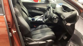 PEUGEOT 3008 1.2 PureTech GPF Allure SUV 5dr Petrol EAT Euro 6 (s/s) (130 ps)