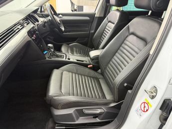 VOLKSWAGEN PASSAT 1.4 TSI 13kWh GTE Estate 5dr Petrol Plug-in Hybrid DSG Euro 6 (s