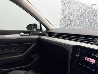 VOLKSWAGEN PASSAT 1.4 TSI 13kWh GTE Estate 5dr Petrol Plug-in Hybrid DSG Euro 6 (s