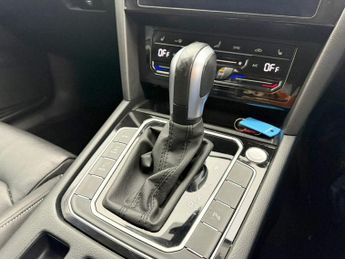 VOLKSWAGEN PASSAT 1.4 TSI 13kWh GTE Estate 5dr Petrol Plug-in Hybrid DSG Euro 6 (s