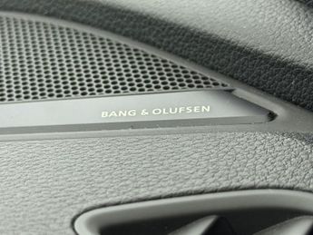 AUDI A4 AVANT 2.0 TDI S line Estate 5dr Diesel S Tronic quattro Euro 6 (s/s) (